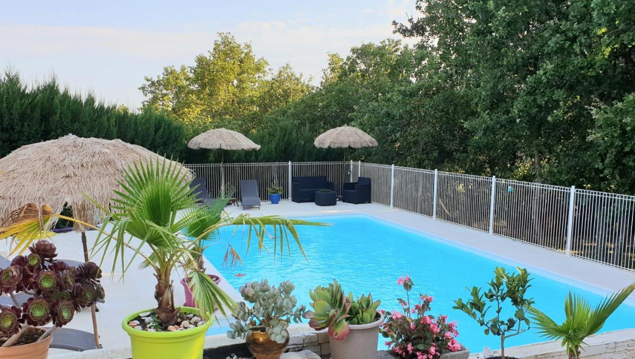 Le Clos Du Grand Chene - Gites 4 Etoiles - Saint-Marcel-d'Ardeche Esterno foto